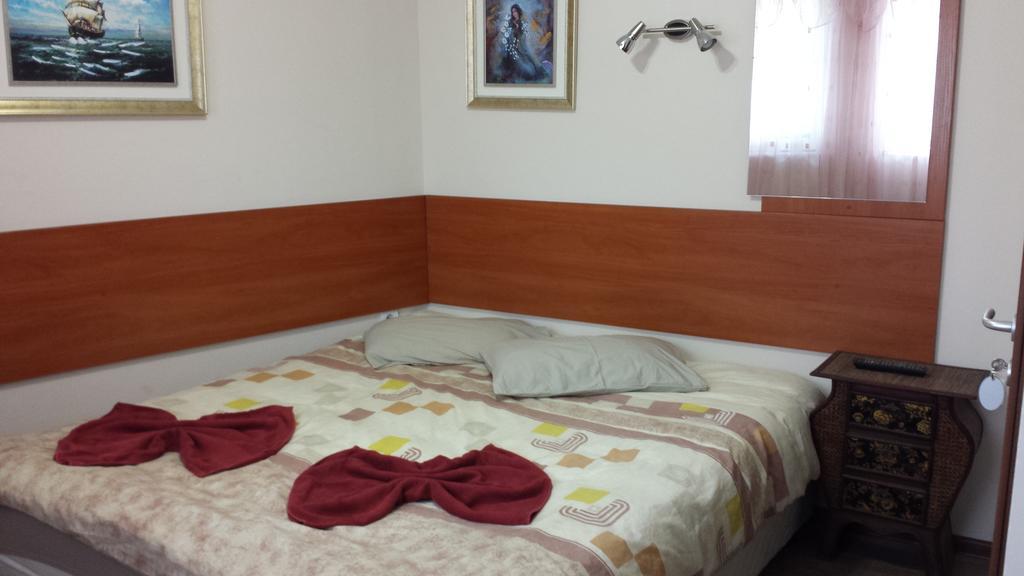 Guest House Markovi Ravda Exterior photo
